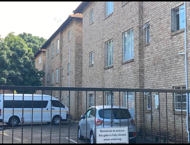 2 BEDROOM APARTMENT FOR SALE IN RUSTENBURG CENTRAL